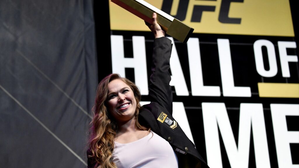 ‘Go through me first’ – Former UFC champion welcomes Ronda Rousey trilogy fight amid potential MMA return