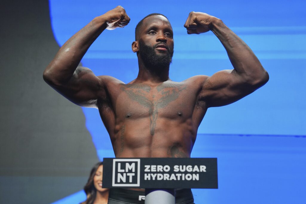 First Round 3 Weigh-In Results and Photo Gallery