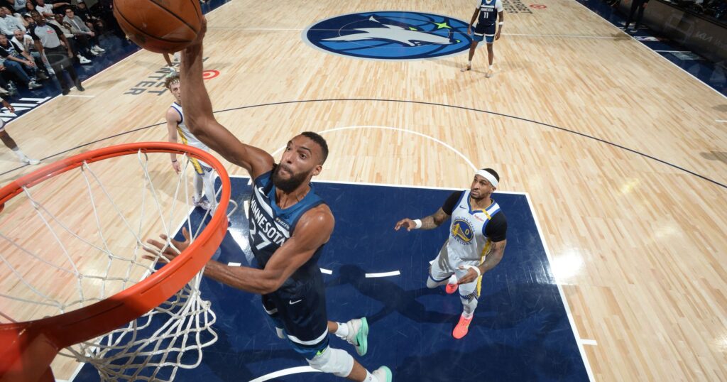 Belle réaction d’orgueil des Boston Celtics face aux New York Knicks, les Minnesota Timberwolves terminent le job face aux Warriores