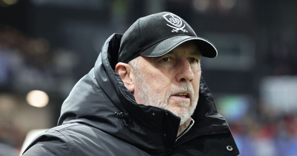 Transferts – Ligue 1 : L’entraîneur Eric Roy prolonge avec le Stade Brestois jusqu’en juin 2027