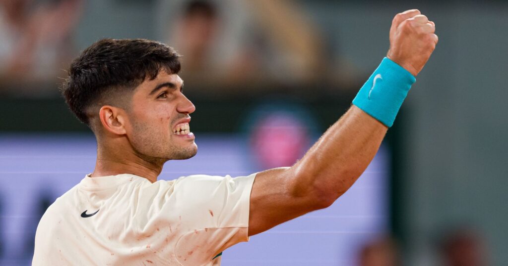 ROLAND-GARROS 2025 – Face à Damir Dzumhur, Carlos Alcaraz a tangué : “Je ne savais plus quoi faire”