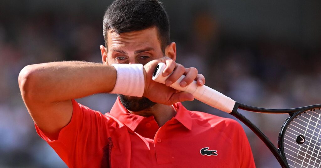 Roland-Garros : Pour Novak Djokovic, mission inédite et… impossible ? Battre à la suite Alexander Zverev, Jannik Sinner et Carlos Alcaraz