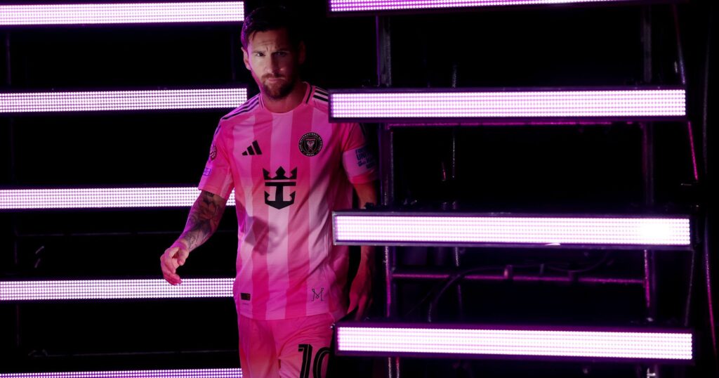 Coupe du monde des clubs – Le show d’entrée des joueurs à la mode NBA divise