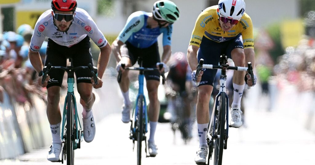 Tour de Suisse – 4e étape | Joao Almeida remporte l’étape et reprend du temps à Romain Grégoire et Kevin Vauquelin