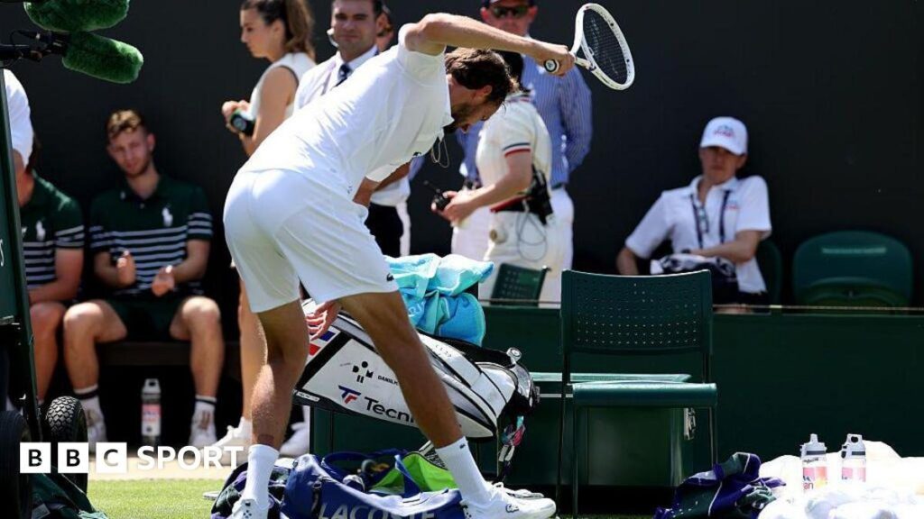 Resultados de Wimbledon 2025: Daniil Medvedev sofre de choque na primeira rodada