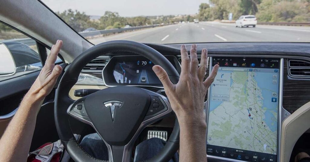 Tesla para combater a reivindicação da Califórnia que supera o piloto automático